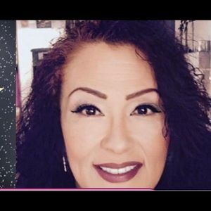 Meet your Posher, Valerie